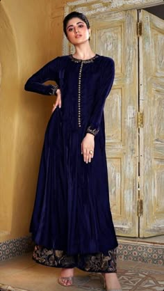 Velvet Design, Velvet Dress Designs, Formal Occasion Dress, Luxury Party, Velvet Maxi Dress, Long Sleeve Evening Dresses, Green Prom Dress, Evening Dresses Elegant, Women Maxi