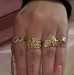 Cali Gold Jewelry, Baddie Gold Jewelry, La Jewelry Aesthetic, Gold Jewelry Aesthetic Mexican, Nugget Rings Gold Mexican, Gold Aesthetic Jewelry, Gold Rings Aesthetic, Black Girls With Gold Jewelry Aesthetic, Virgencita Gold Necklace