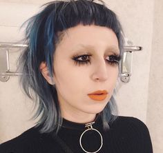 Hotel Room Selfie, Grad Makeup, Punk Rock Girl, Funky Short Hair, Bold Makeup Looks, Edgy Haircuts, Facial Piercings, Lock It, Punk Hair