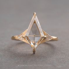 clear diamond Unique Solitaire Engagement Ring, Magical Ring, Kite Ring, Gold Moissanite Engagement Ring, Kite Diamond, Ring Inspo, Cute Engagement Rings, Traditional Diamond, Unique Diamond Rings