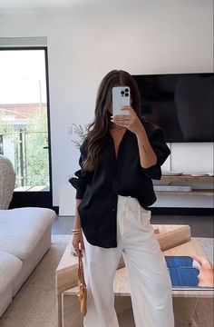 Linen Black Shirt Outfit, Theater Outfit Ideas, Work Outfits Casual, Buisness Casual Women Outfits Chic, 2025 Style, Buisness Casual, Nyc Fits, Classic Workwear, Work Fits