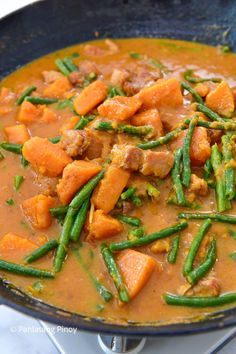 Ginataang Kalabasa, a Filipino vegetable dish, consists of squash, string beans, and coconut milk. While it can be a vegetarian dish, it often includes shrimp, pork, or chicken for added flavor.
The post Ginataang Kalabasa appeared first on Panlasang Pinoy.