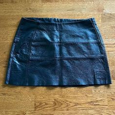 Vintage Diesel Mini Skirt Rip In Seam On Back Left Side And Imperfection On The Side Zipper - No Other Flaws Tagged Size Is Medium But Fits Small Diesel Cargo Skirt, Diesel Mini Skirt, Distressed Dark Wash Mini Skirt, Black Leather Mini Skirt, Moto Vintage, Leather Mini Skirts, Side Zipper, Womens Skirt, Black Leather