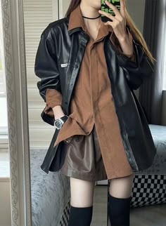 Leader Jacket Outfit Aesthetic, Old Money Mood Board, Vintage Style Women, Leather Jacket Women, Pu Leather Jacket, Color Fashion, Tomboy Fashion, Looks Style