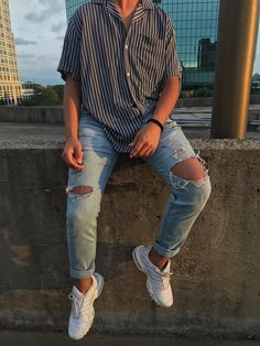 Mode Poses, Mens Trendy Outfits, Mens Outfit Inspiration, Tomboy Outfits, Mens Fashion Streetwear, Tomboy Style Outfits, Stylish Mens Outfits, Men Fashion Casual Outfits, Streetwear Men Outfits