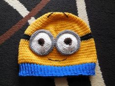 Kids love themthis Minions hat:-) Here I am providing you with the crochet instructions that I designed myself. Then you can crochet such a great, unusual hat for your child yourself. It's really easy:-) Minion Crochet Hat, Crochet Minion, Unusual Hats, Minion Hats, Minion Crochet, Hat Crochet Pattern, Crochet Instructions, Hat Crochet, Crochet Hat Pattern