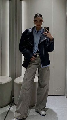 Who Is She Aesthetic Outfits, Streetwear Work Outfit, Sleek Outfit, New York City Fashion, Neue Outfits, Leather Jacket Outfits, Outfits Fall, Fashion Mistakes, Mode Inspo