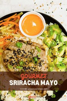 Spicy mayo in a dipping cup with a loaded poke bowl. Sriracha Mayo Recipe, Sauce For Seafood, Sriracha Mayo Sauce, Spicy Sauce Recipe, Spicy Mayo Recipe, Homemade Sriracha, Grilled Tuna Steaks