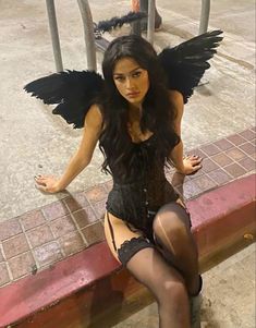 Black Angel Halloween Costume, Black Angel Costume, Black Dress Halloween, All Black Halloween Costume, Dark Angel Costume, Black Dress Halloween Costume, Stylish Black Dress, Fashion Costume Halloween, Angel Halloween Costumes