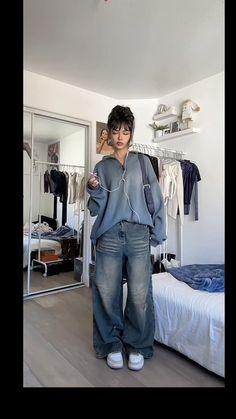 Not Basic Outfits, Cute Basic Outfits, Streetwear Staples, Baggy Outfit Ideas, Girls Streetwear, Nerdy Outfits, Outfit Inspo Casual, Cute Lazy Outfits, Indie Outfits