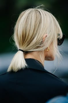 Longbob Hair, Hair In A Ponytail, Linda Tol, Medium Length Blonde Hair, Casual Hair, Haircut Blonde, A Ponytail, Blonde Hair Inspiration, Blonde Hair Looks