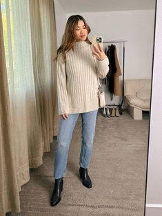 Maternity Outfits Jeans, Second Trimester Outfits, Winter Dressy Outfits, 19 Weeks Pregnant, Maternity Outfit Ideas, Dressy Winter, Sweater Ootd, What To Wear Fall, Maternity Outfit