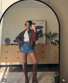 Bandana Cap, Brown Boots Outfit, Fall Boots Outfit, Skirt Outfits Fall, Fall Transition Outfits, Denim Skirt Outfits, Nashville Outfits, Transition Outfits, Cute Everyday Outfits