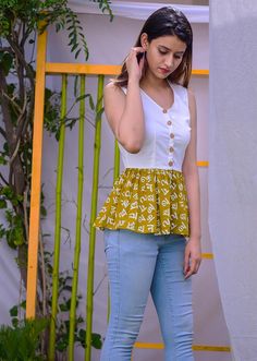 Short Kurtis For Jeans Cotton Style, Cotton Tops Designs For Jeans, Tie Dye Tops, Dressy Shirts, Sheer Lace Top