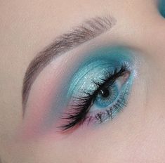 Eyelash Makeup Look, Under The Sea Makeup, Crystal Eye Makeup, Matte Make Up, Kristina Webb, Eyelash Makeup, Blue Eyeliner