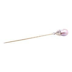 Wonderful intense pink natural orientpearl mounted as a gold stick pin. The pearl is mounted in a golden calyx set with a larger diamond mounted in a mille grain platinum setting. Diamond Brooch, Pink Topaz, Diamonds And Gold, Pearl Brooch, Stick Pins, Antique Diamond, Pearl Diamond, The Pearl, Pink Pearl