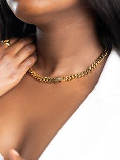 Be bold, be you in our Gold Cuban Link Chain 18K Gold. This statement piece is a reminder to never dull your light for anyone or anything. With its interlocking links and polished finish, this best-selling chain adds effortless edge to any outfit. The perfect everyday chain, its versatile design takes you from laid-back days to nights out with ease. Let the Gold Cuban Link Chain ground you in your power and amplify your confidence every day. A jewellery collection must-have for your next outfit. Cuban Link Choker Women, Thick Gold Chain Women, Women Cuban Link Necklace, Cuban Gold Chain Women, Cuban Link Chain Women, Luxe Outfit, Simple Ring Design, Thick Gold Chain, Gold Cuban Link Chain