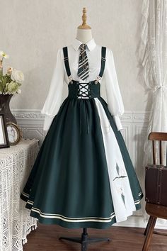 Oc Outfit Ideas Female, Gotik Style, Teenage Clothing, Gowns Dresses Elegant, Prom Dress Inspiration, Fantasy Dress