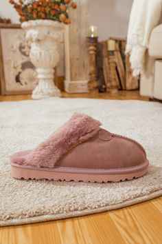 Deliver convenient slip-on comfort to their weekend mornings with these soft suede slippers designed with a cozy wool lining and durable rubber sole for indoor/outdoor use. Pairs perfectly with our chesterfield knit sweater or snug fleece lounge sets. 0.78'' heel Slip-on 100% leather upper 100% Wool lining Rubber sole Feature: Lightweight, ultra-soft fully woolen lined, anti-skid rubber sole. Reindeer Headband, Suede Slippers, Designer Slippers, Daily Dress, Dress Jewelry, Lounge Sets, Soft Suede, Accessories Necklace, Slide Slipper