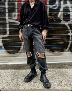 Old Money Mens Outfits, Neutral Mens Outfits, Outfits No Face, Hommes Grunge, Masc Fashion, Outfits New York, Look Grunge, Queer Fashion, New York Mens