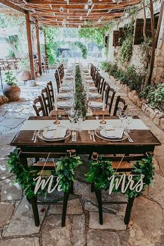 - https://howcandothis.com/weddingideas/bridesmaid-attire-wedding-ceremony-robes-on-line-store/ Wedding Reception Seating Arrangement Layout, Wedding Patio Decorations, Small Wedding Seating Ideas, Small Party Wedding, Boho Intimate Wedding, Luxe Backyard Wedding, Small Wedding Dinner Table, Wedding Party Seating Ideas, Small Wedding Abroad