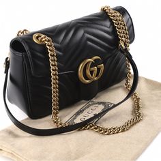 Gucci Marmont Real Leather 26 Cm Wide Never Worn Pink White Nails, Gucci Marmont Bag, Fashion Things, Bags Gucci, Gucci Marmont, Gucci Bags, Girly Fashion, Designer Bags, White Nails