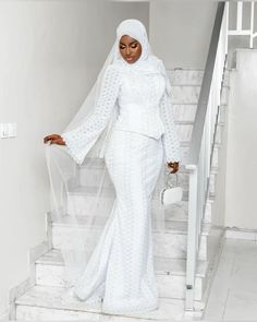 Bride Lace Styles For Wedding, Cultural Outfits, Nikkah Outfit, Lace Styles For Wedding, Muslim Bridal, Nikkah Dress, Modest Wedding Gowns, Mode Turban, Kente Styles