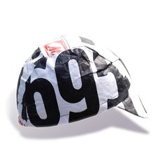 a hat with the number 90 printed on it