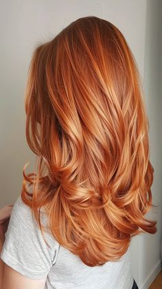 26 Cute Cowboy Copper Hair Color Ideas For Every Skin Tone Copper Hair For Tan Skin, Dark Root Orange Hair, Fun Copper Hair, Fall Hair Colors Copper Blonde, Copper Hair With Red Highlights, Red Blonde Color Block, Long Red Hair With Blonde Highlights, Copper And Blonde Balayage Short Hair, Copper Red And Blonde Hair