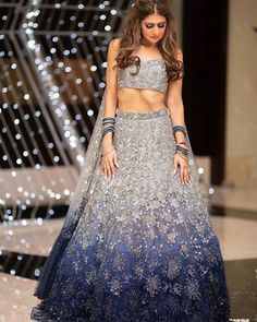 Trendy Outfit Ideas For Reception To Get That Stand Out Look! Sangeet Dress, Sangeet Look, Ombre Lehenga, Sangeet Outfit, Bridal Lehenga Designs, Latest Bridal Lehenga, Fashion Blouses, Hair Dress