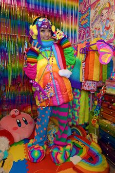 Rainbow Winter Outfit, Decora Outfits Aesthetic, Neoncore Outfits, Kidcore Outfit Ideas, Decora Kei Aesthetic, Decora Kei Outfits, Decora Fashion Outfits, Rainbowcore Fashion, Cybr Grl