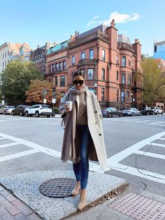 My Boston Guide + What I Wore [Autumn] - LIFE WITH JAZZ Life With Jazz, Boston Winter, Boston Outfits, Oversized Wool Coat, Boston Fashion, Walking Outfits, Backpack Outfit, Booties Outfit, Downtown Outfits