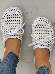 DETAILS PVC Hollow-out Flat heel Women Casual Flats, Sandals Patterns, Basic Heels, Womens Sandals Summer, Summer Flip Flops, Summer Slippers, Heel Slippers, Lace Up Sandals, Slipper Sandals