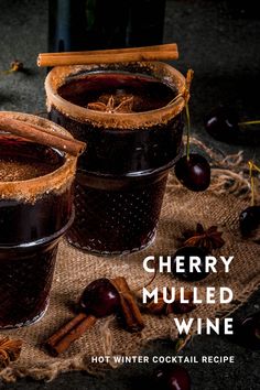 A glass of cherry mulled wine garnished with cinnamon, perfect for cozy holiday gatherings and winter cocktail parties. Halloween Mulled Wine, Sweet Mulled Wine Recipe, Cherry Cider Recipe, Mulling Spice Recipes, Mulled Wine Cocktail, Warm Wine Drinks, Spiced Wine Recipe, Homemade Mulled Wine, Hot Mulled Wine