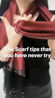 Scarf Tips, Tying Scarves, Scarf Hacks, Simpul Dasi, Scarf Wearing, Tie Scarves, Scarf Wearing Styles, Ways To Tie Scarves, Scarf Knots