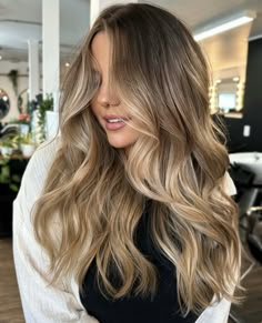 Flowy Curls, Rambut Brunette, Brunette Blonde, Bronde Balayage, Honey Blonde Hair