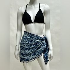 100% Cotton Blue Beachwear Skirt, Blue Beachwear Skirt For Summer, Blue Summer Beachwear Skirt, Summer Beachwear Blue Skirt, Fitted Blue Beachwear Skirt, Blue Summer Festival Skirt, Blue Beachwear Skirt For Vacation, Casual Blue Sarong For Vacation, Casual Blue Sarong