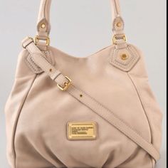 Nude Bags, Marc Jacobs Purse, Marc Jacobs Bag, Marc By Marc Jacobs, Beautiful Bags, Clutch Handbag, Gold Hardware