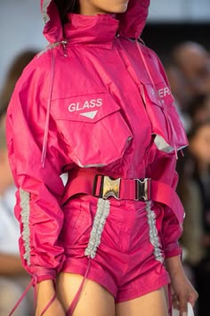 Byblos at Milan Fashion Week Spring 2019 - Details Runway Photos Mode Harajuku, Fashion Milan, Raver Girl, Outfit Essentials, Mode Chanel, Cyberpunk Fashion, Futuristic Fashion, Milan Fashion Weeks, Cat Walk