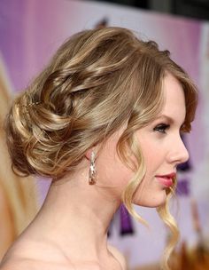 20 Easy Updo Hairstyles for Long Hair MagMent Chignon Updo, Updos For Long Hair, Prom Hair Updo, Easy Updo Hairstyles, Simple Prom Hair, Prom Hairstyles For Short Hair, Cute Curly Hairstyles, Long Hair Updo, Messy Bun Hairstyles