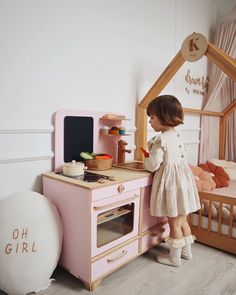 The cooking play has nothing to do with gender and teaches children loads of important life skills. Let your little chef unleash talents and passions for cooking with this pretend play kitchen set! Ideal for imaginative role play, our kid's furniture is just a perfect size for a little cook. With a range of individual units (bake oven, cooking stove, kitchen cabinets, blackboard, etc.), each representing an essential element of the cooking process, all parts make an independent play and collabor Kitchen Pretend Play, Wooden Kitchen Set, Stove Kitchen, Toddler Bedroom Girl, Kids Playroom Decor, Montessori Furniture, Pretend Play Kitchen, Independent Play, Play Kitchen Sets