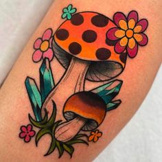 Lindsee Bee aus den USA – Tattoo Spirit Mushroom Tattoo Ideas, Mushroom Tattoo, Mushroom Tattoos, Up Tattoos, Nature Tattoos, Dope Tattoos