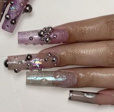 Beyonce Nails, Latest Nail Designs, Retro Nails, Claw Nails, Pretty Gel Nails, Long Acrylic Nails Coffin, Girls Nails, Luxury Nails, Fire Nails