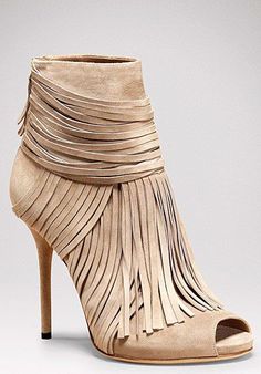 Good Gracious, I may have found the one pair of shoes I would totally forgo comfort for.  I'm a fringe freak.  Gucci Shoes Fashion High Heels| Ankle Boots High Heel, Hak Tinggi, High Heel Boots Ankle, Olivia Palermo, Gorgeous Shoes