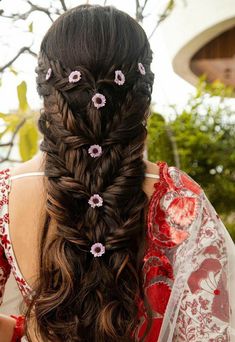 Bridal Messy Braid, Medium Hair Up Dos, Medium Hair Up, Hoco Hair Ideas Medium Length, Hair Ideas Medium Length, Hair Style On Saree, Hair Ideas Medium, Open Hair, Engagement Hairstyles