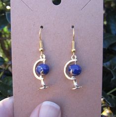 1 pair gorgeous globe earrings. The globe spins! I ship earrings in 1 business day and offer free shipping within the US. Globe Earrings, Gift For Traveler, Planet Earrings, Nickel Allergy, Broken Arrow, World Traveler, Planet Earth, Travel Gifts, Ear Wire