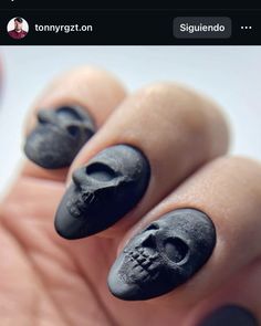 Skull Nail Art, Skull Nails, Gothic Nails, Crazy Nails, Halloween Nail Designs, Halloween Nail, Nails Desing, Fire Nails