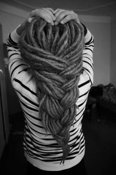 This! I'm thinking dread extensions anyway as mine have been the same length for about 2 years, black with a few blonde. This would look lovely under a veil with flowers <3 Flower Veil, Dreadlock Hairstyles, Locs Hairstyles, Beautiful Bride, Hair Hacks, Hair And Nails