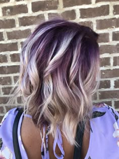 Cute Purple Hair Ideas, Purple Roots Blonde Hair, Fall Hair Colors For Blondes Shoulder Length, 2024 Haircolor, Blonde And Purple Highlights, Fun Hair Color Ideas For Blondes, Blonde With Purple Highlights, Blonde Hair With Purple Highlights, Purple And Blonde Hair