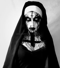 Tattoo Ideas Snake, Couple Tattoo Ideas, Demon Makeup, Demon Costume, Nun Costume, Horror Make-up, Creepy Halloween Makeup, Couple Tattoo, Halloween Makeup Scary